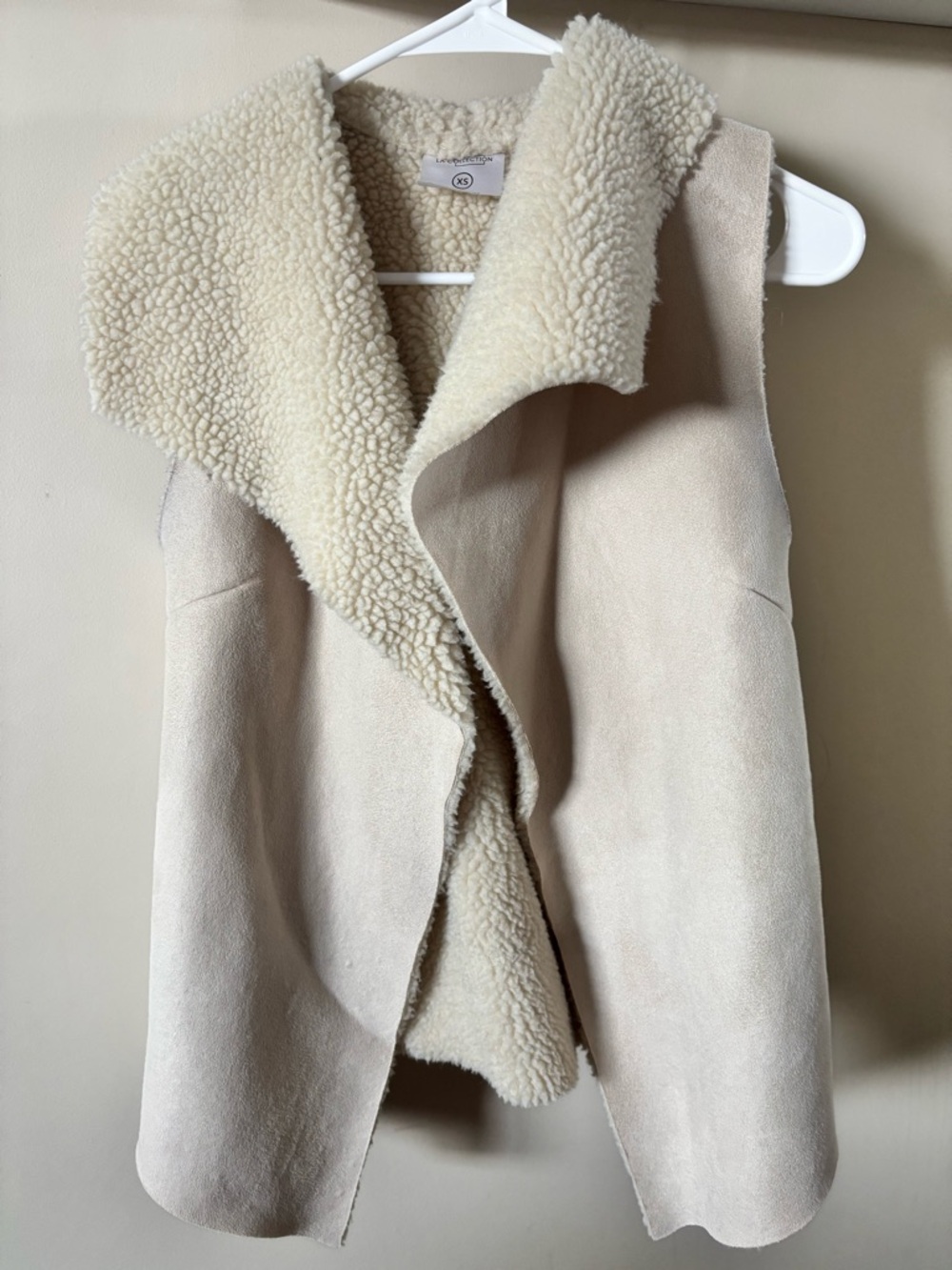 Elegant Cream Sleeveless Vest